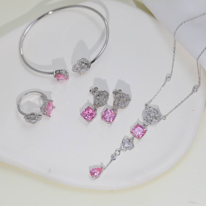 Piaget necklace 04lyx13